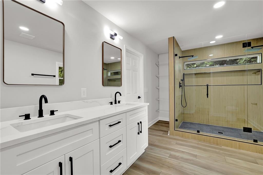 336 Fond Du Lac Drive, Stone Mountain, Georgia image 13