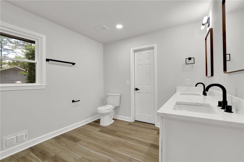 336 Fond Du Lac Drive, Stone Mountain, Georgia image 15