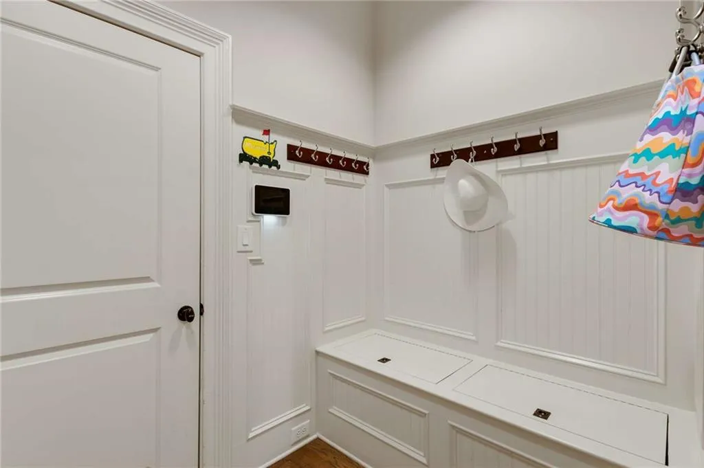 Brookhaven, Georgia 30319, United States, 6 Bedrooms Bedrooms, ,6 BathroomsBathrooms,Residential,Active,81742