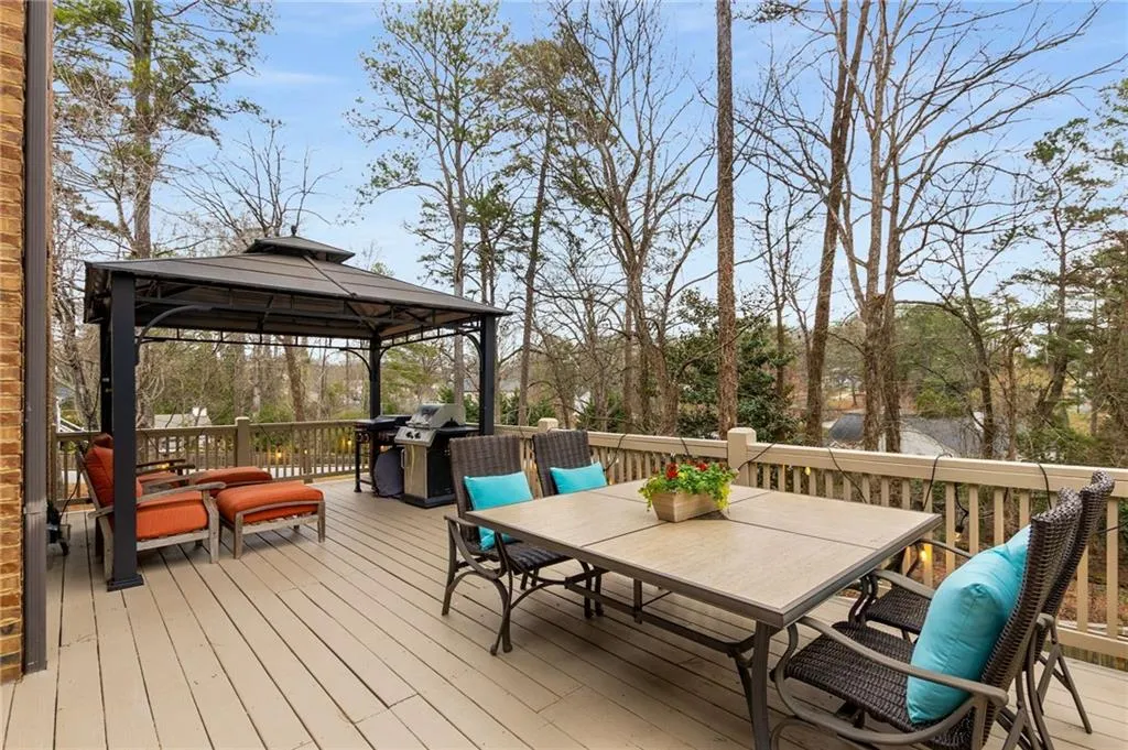 Brookhaven, Georgia 30319, United States, 6 Bedrooms Bedrooms, ,6 BathroomsBathrooms,Residential,Active,81742