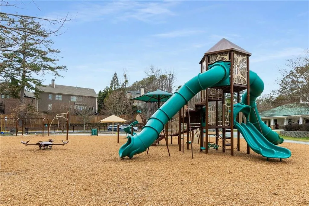 Brookhaven, Georgia 30319, United States, 6 Bedrooms Bedrooms, ,6 BathroomsBathrooms,Residential,Active,81742