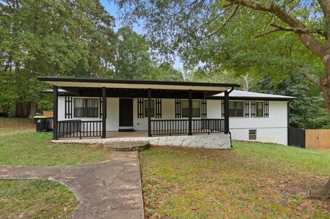 Homes For Sale - 746 Walton Store Road<br/> Douglasville, GA 30134