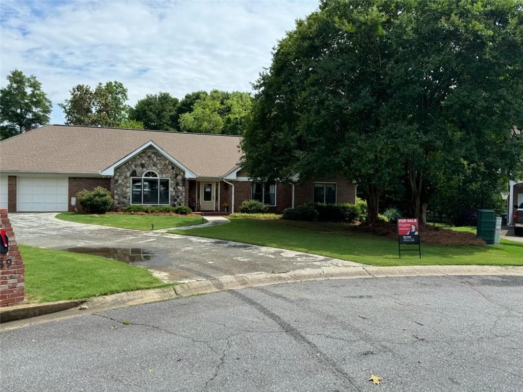 Bramlett Place - Residential