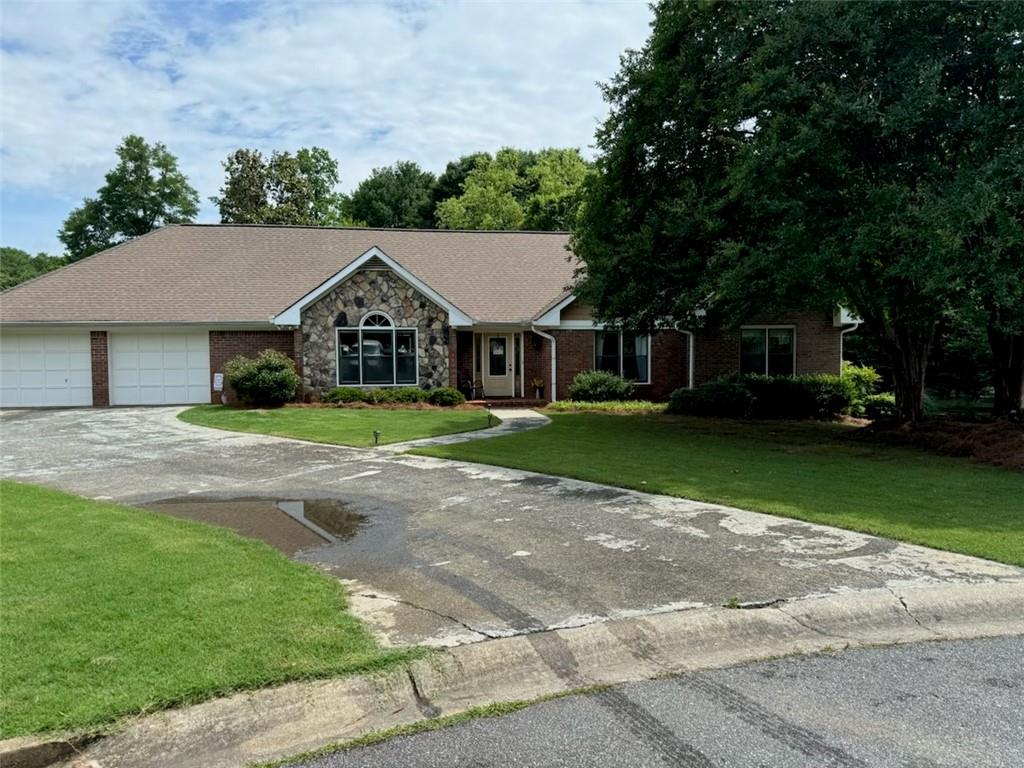 Bramlett Place - Residential