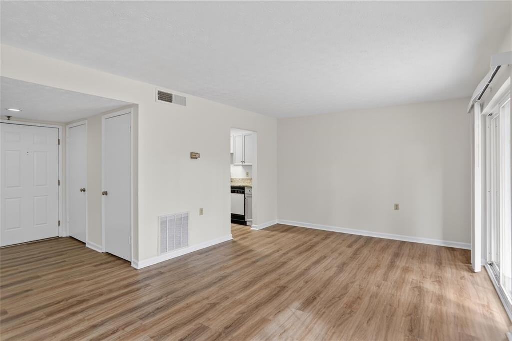 475 Mount Vernon Highway NE 117A