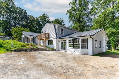 Homes For Sale - 2789 Cottonwood Drive<br/> Marietta, GA 30066