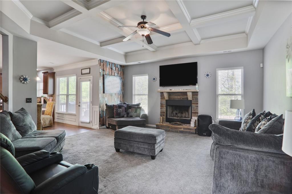 527 Mossycup Drive, Fairburn, Georgia image 4