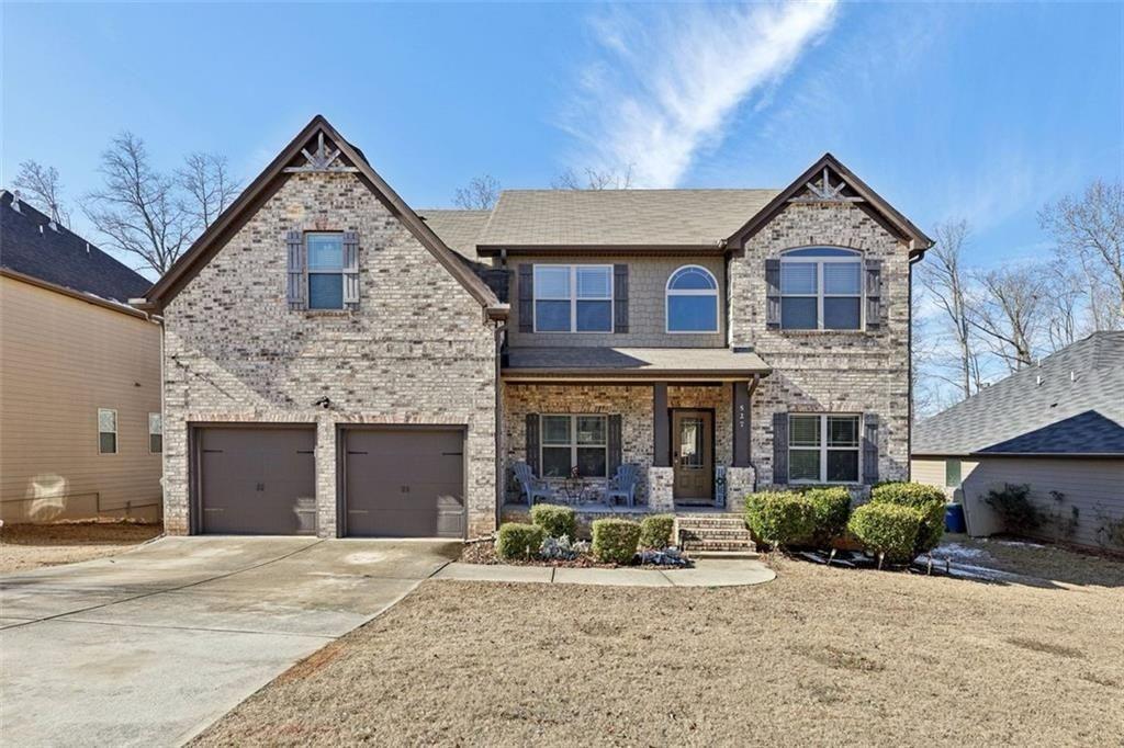 527 Mossycup Drive, Fairburn, Georgia image 1