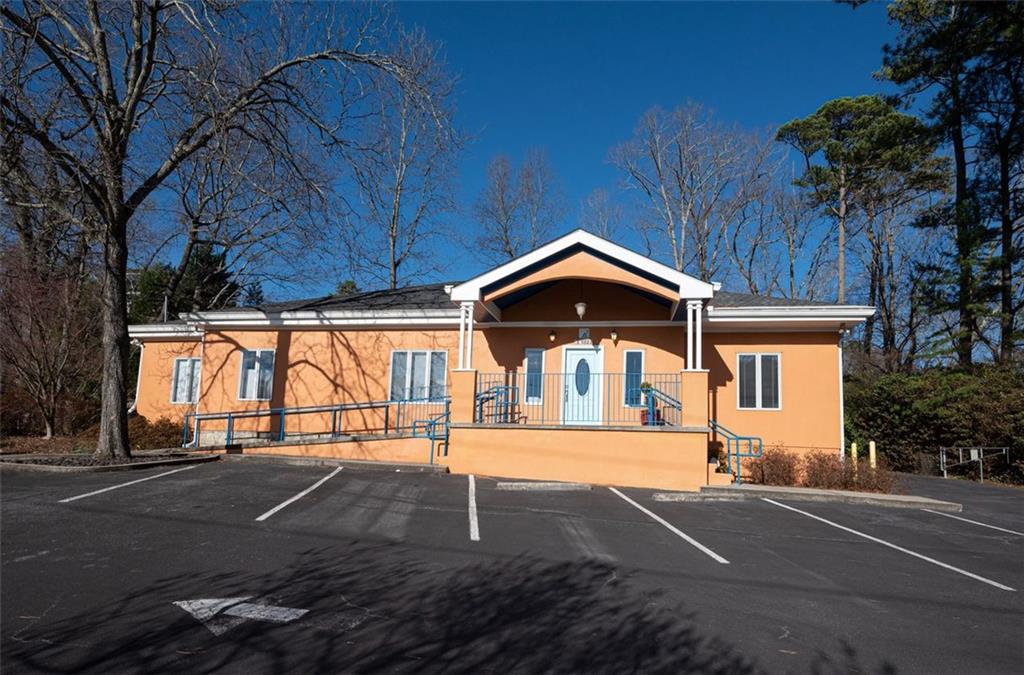 Prime Medical Office space positioned in one of Decatur's most sought-after corridors. This medical office offers excellent visibility, accessibility, and incredible future appreciation potential. Located near the highly anticipated North Dekalb Mall redevelopment. Property is poised to benefit from increased foot traffic and economic growth in the area.