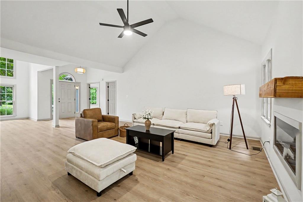 265 Lakeview Lane