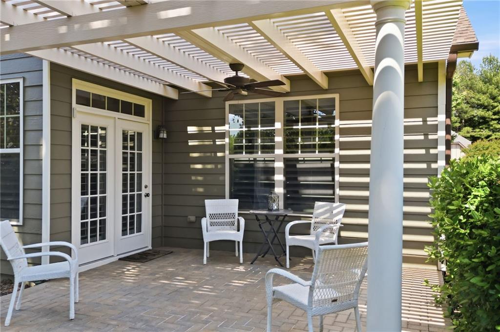 424 Larkspur Drive