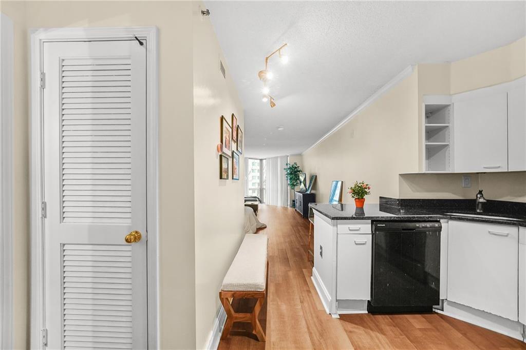 2870 Pharr Court South NW 608