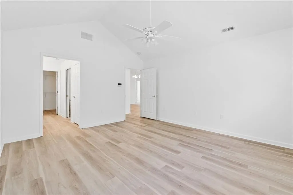 Alpharetta, Georgia 30022, United States, 3 Bedrooms Bedrooms, ,2 BathroomsBathrooms,Residential,Pending,180497