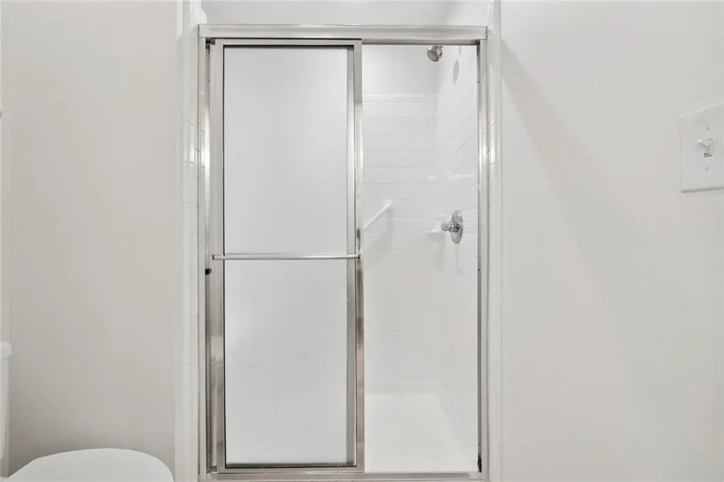 Alpharetta, Georgia 30022, United States, 3 Bedrooms Bedrooms, ,2 BathroomsBathrooms,Residential,Pending,180497