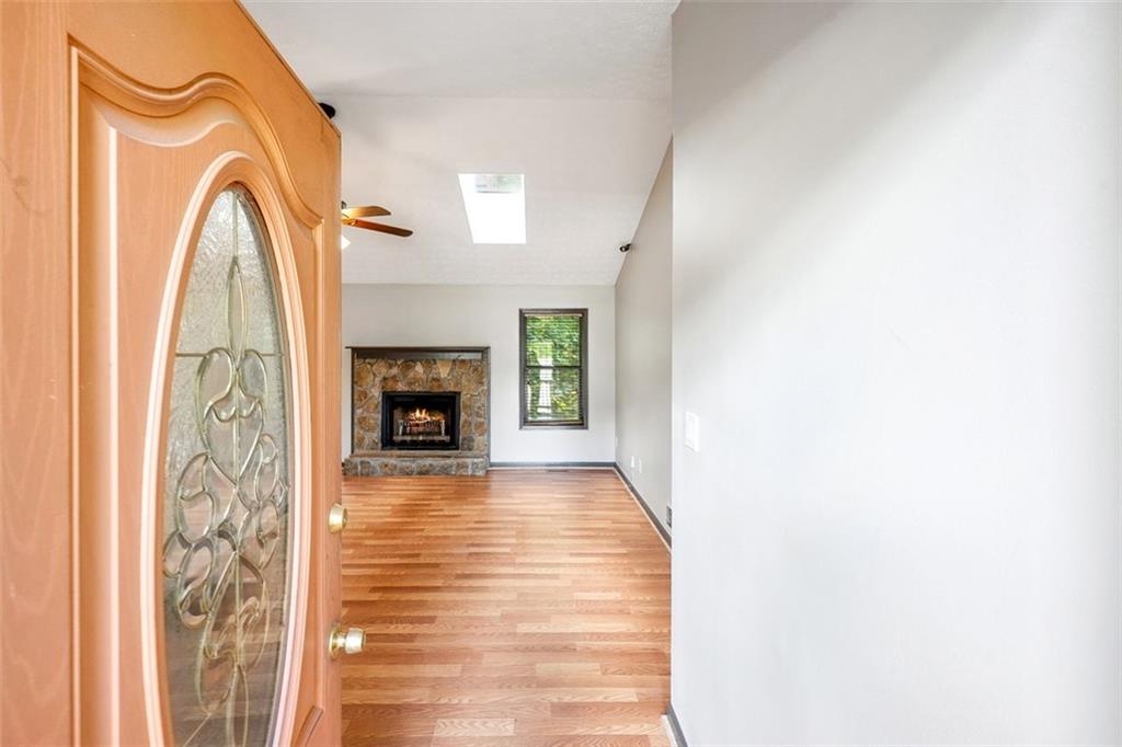 1076 STONEY CREEK Lane