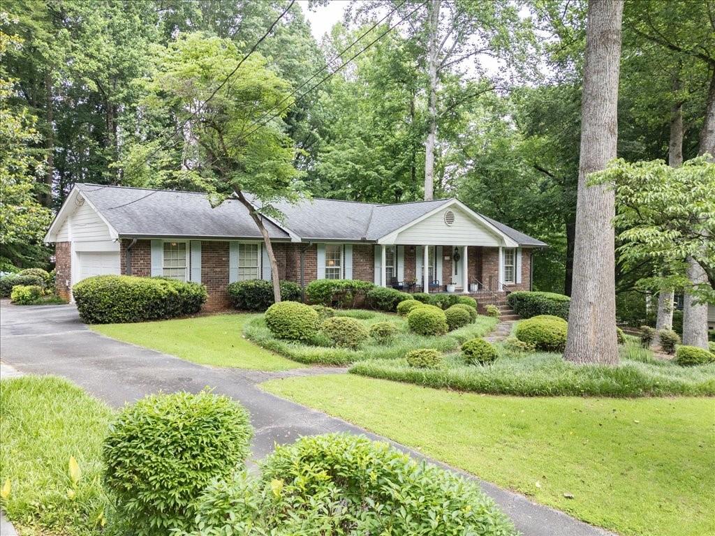 3792 Harts Mill Lane, Brookhaven, Georgia image 1