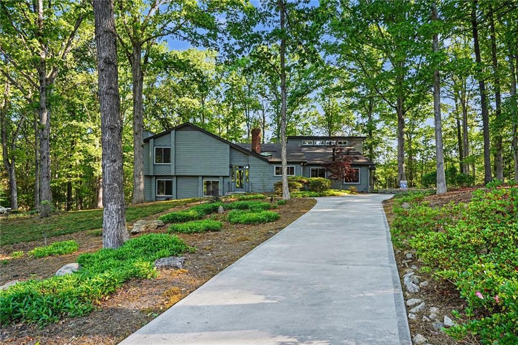 2467 Laurel Ridge Place SW