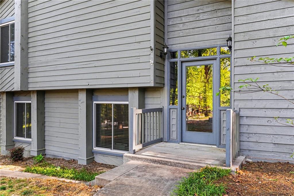 2467 Laurel Ridge Place SW