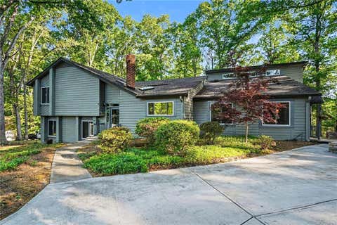 Homes For Sale - 2467 Laurel Ridge Place<br/> Conyers, GA 30094