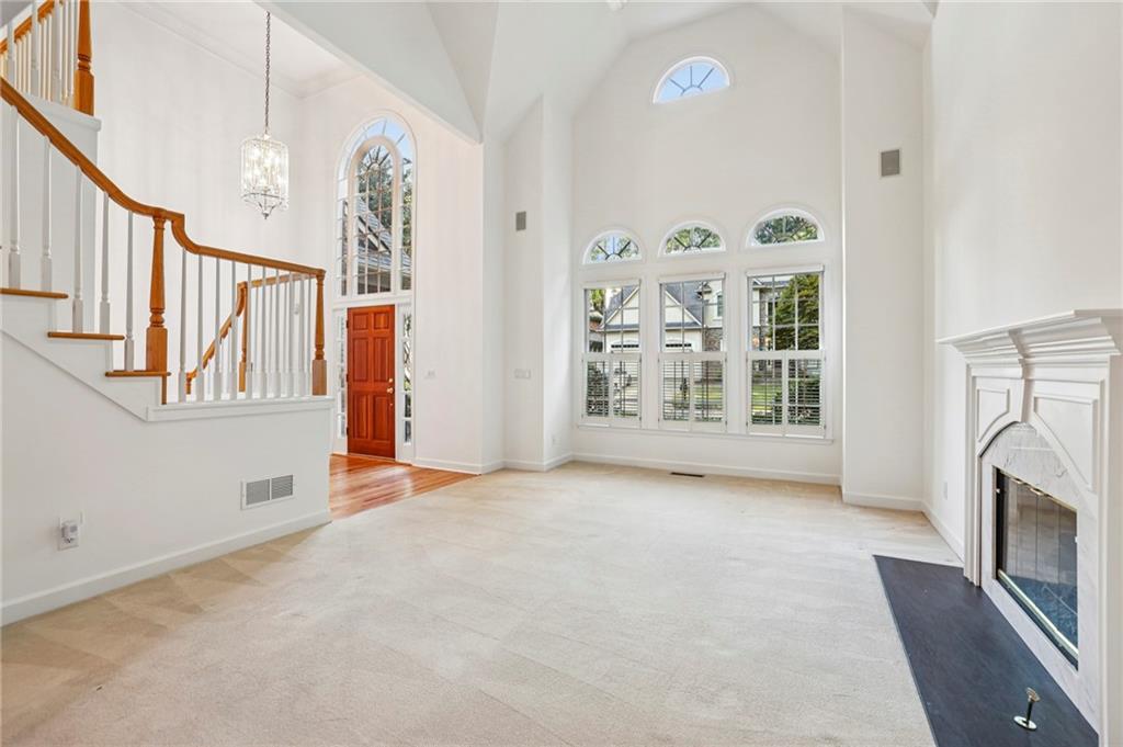 Cameron Manor - Residential