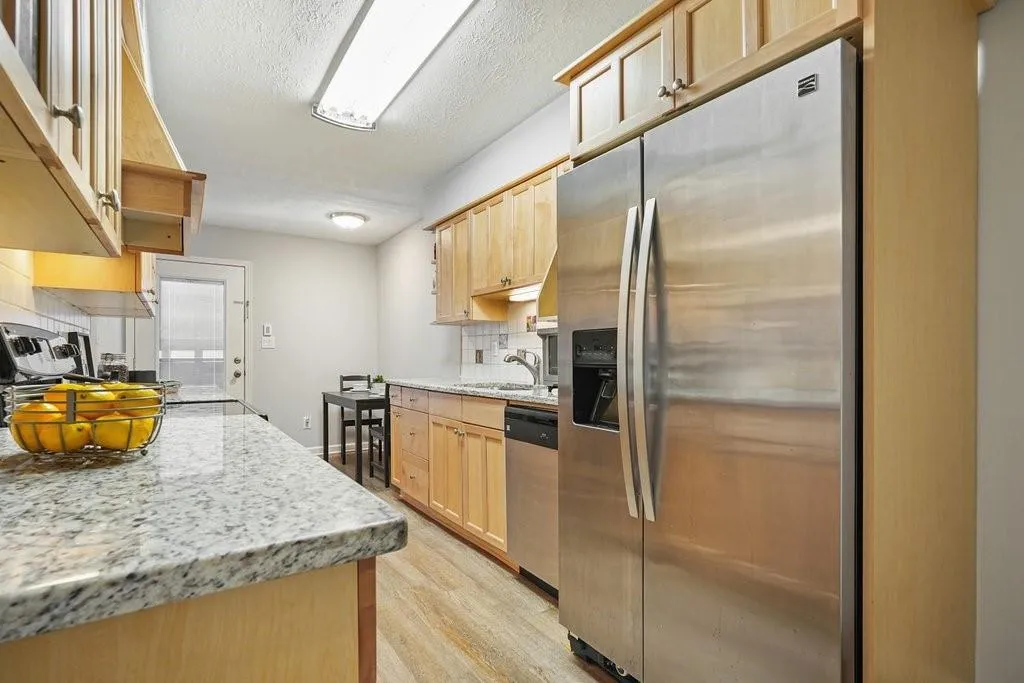 Marietta, Georgia 30068, United States, 3 Bedrooms Bedrooms, ,3 BathroomsBathrooms,Residential,Pending,151386