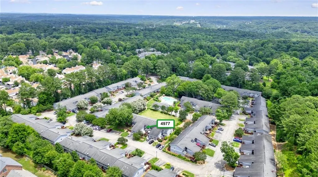 Marietta, Georgia 30068, United States, 3 Bedrooms Bedrooms, ,3 BathroomsBathrooms,Residential,Pending,151386