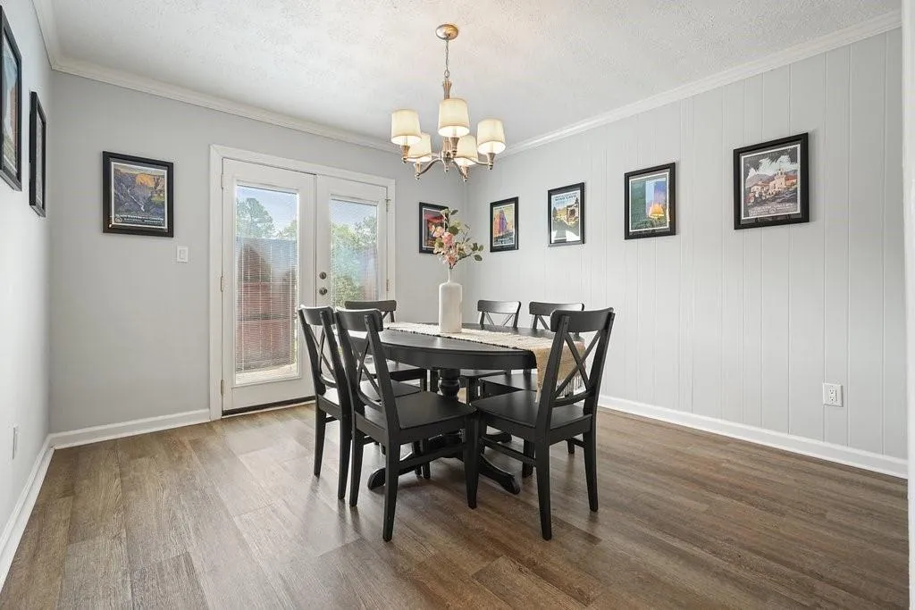 Marietta, Georgia 30068, United States, 3 Bedrooms Bedrooms, ,3 BathroomsBathrooms,Residential,Pending,151386