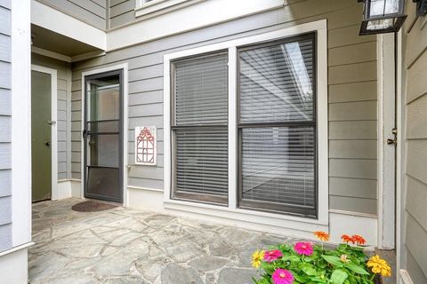 4977 MEADOW Lane Marietta GA 30068