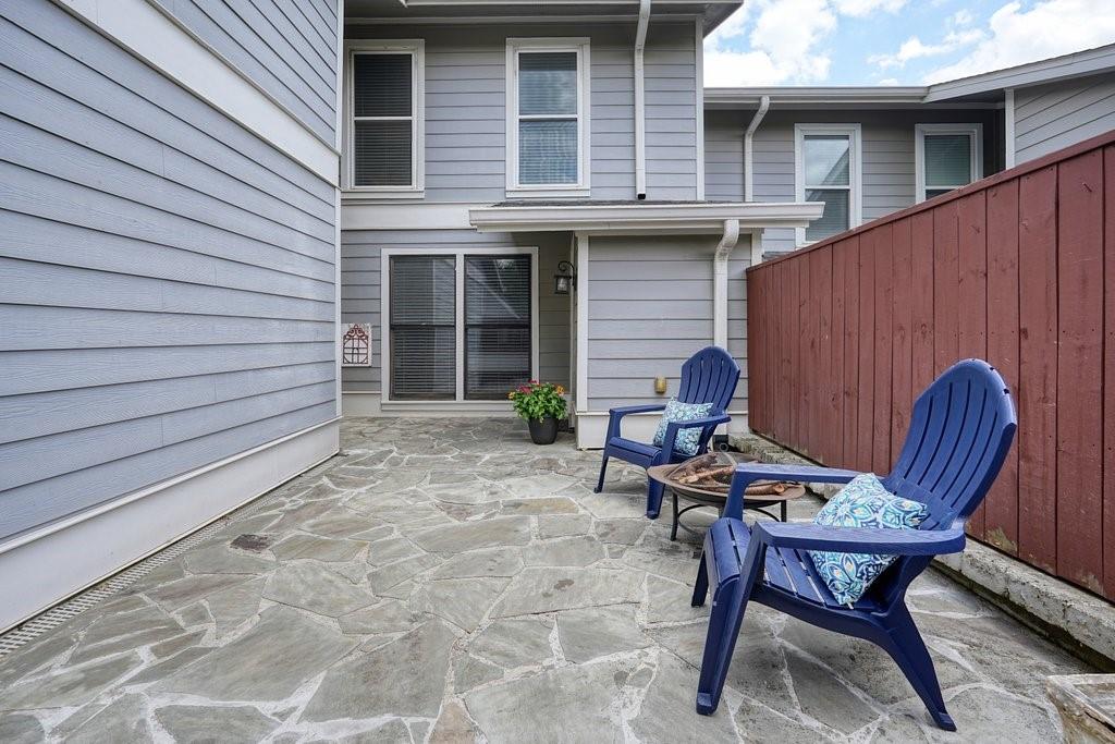 4977 MEADOW Lane