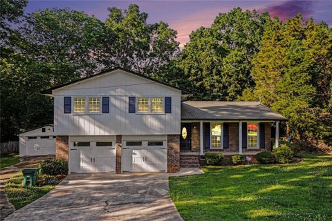 Homes For Sale - 3724 Satellite Boulevard<br/> Dekalb County, Ellenwood, GA 30294