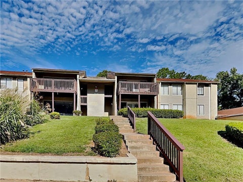 Condo For Sale - 3575 Oakvale Road #305<br/> Decatur, GA 30034