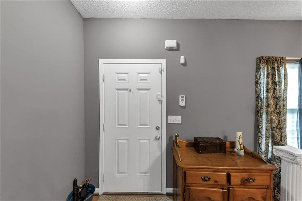 6888 MOUNTAIN Circle