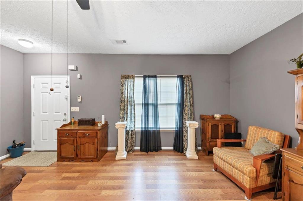 6888 MOUNTAIN Circle