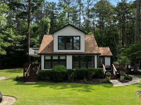 Homes For Sale - 112 Sinclair Lane<br/> Eatonton, GA 31024