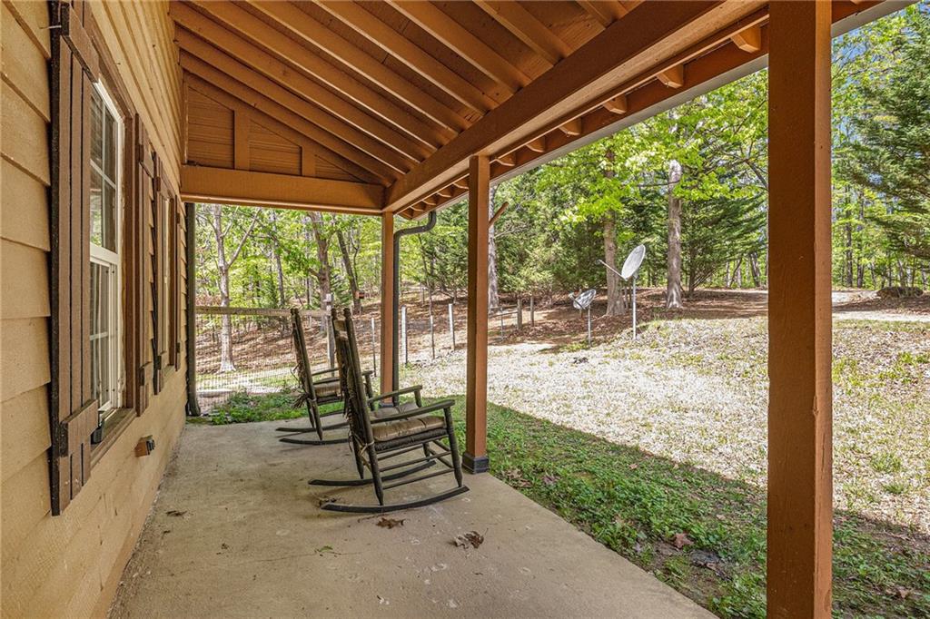 624 Ridge Lane, Lula, Georgia image 4