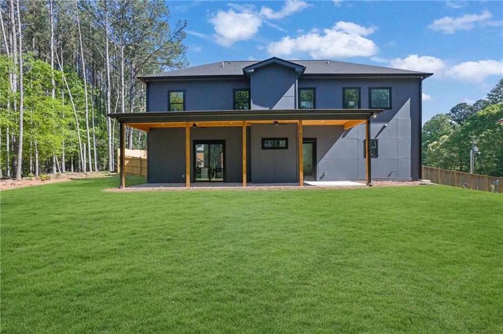 1863 Ben King Road NW