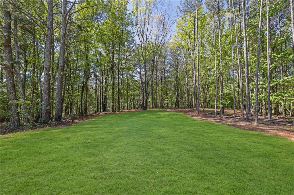 1863 Ben King Road NW