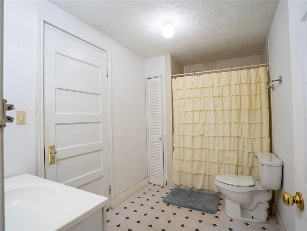 Rockmart, Georgia 30153, United States, 4 Bedrooms Bedrooms, ,4 BathroomsBathrooms,Residential,Active,104870