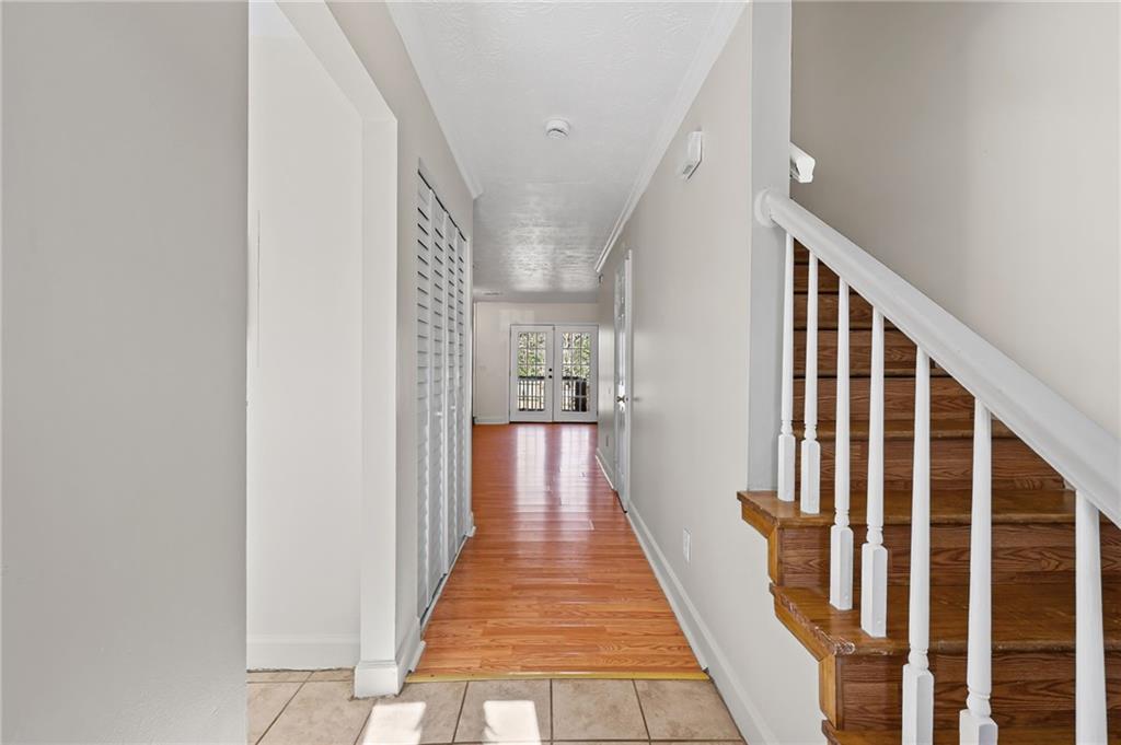 1222 Ridgecrest Lane SE