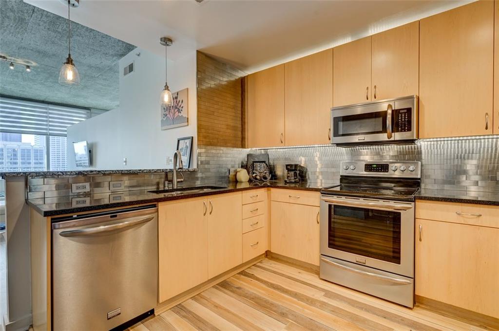 860 PEACHTREE Street NE 1706