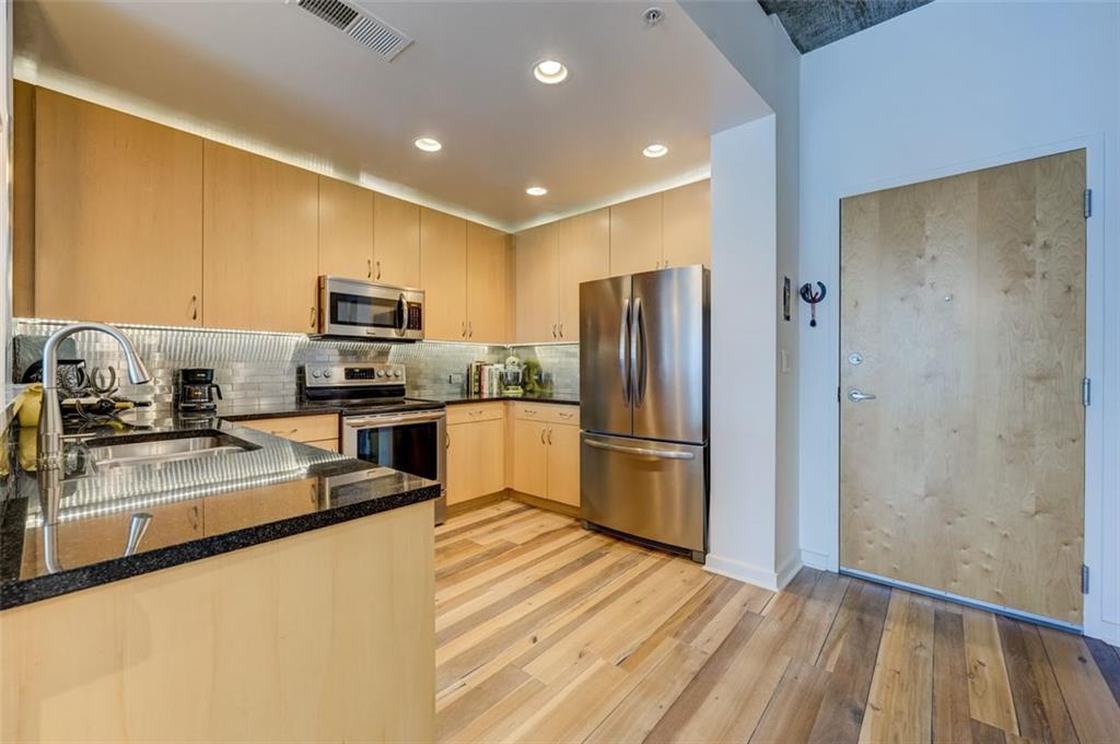 860 PEACHTREE Street NE 1706