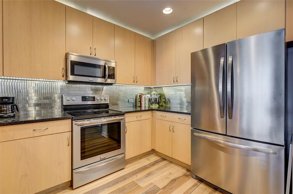 860 PEACHTREE Street NE 1706