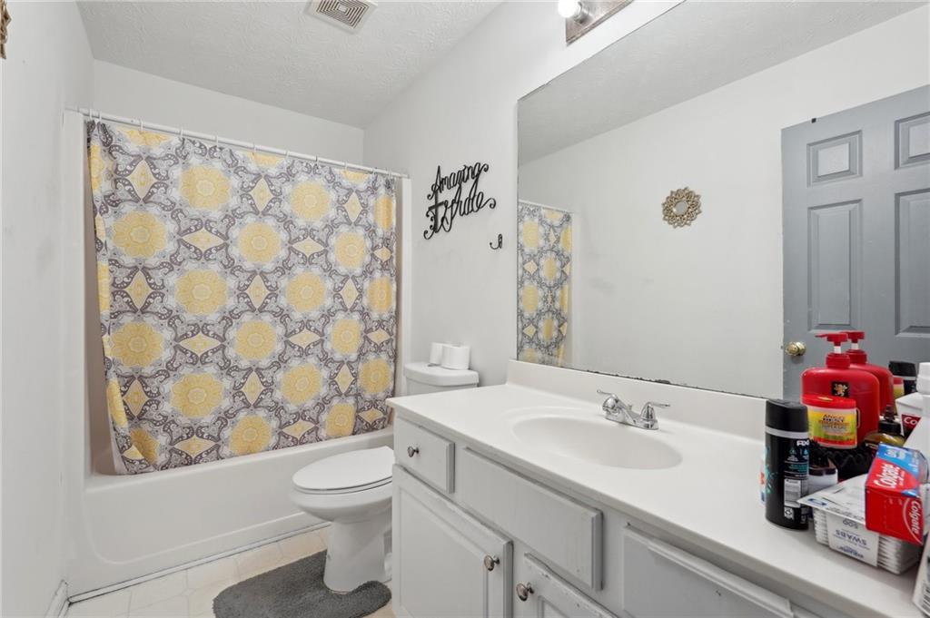 415 Clairidge Lane, Lawrenceville, Georgia image 15