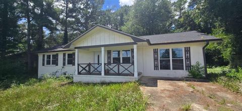 Homes For Sale - 8535 Hiram Acworth Highway<br/> Dallas, GA 30157