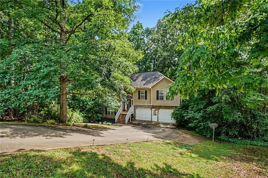 306 Queensbury Walk