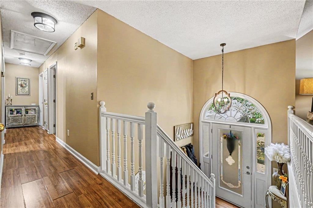 306 Queensbury Walk