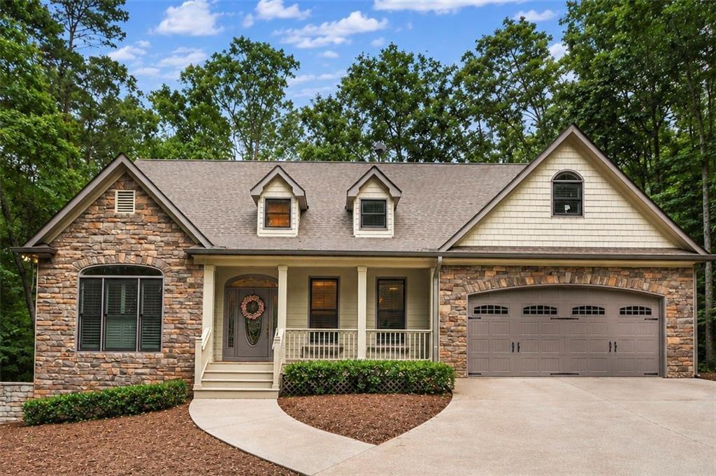 1556 Tamarack Drive
