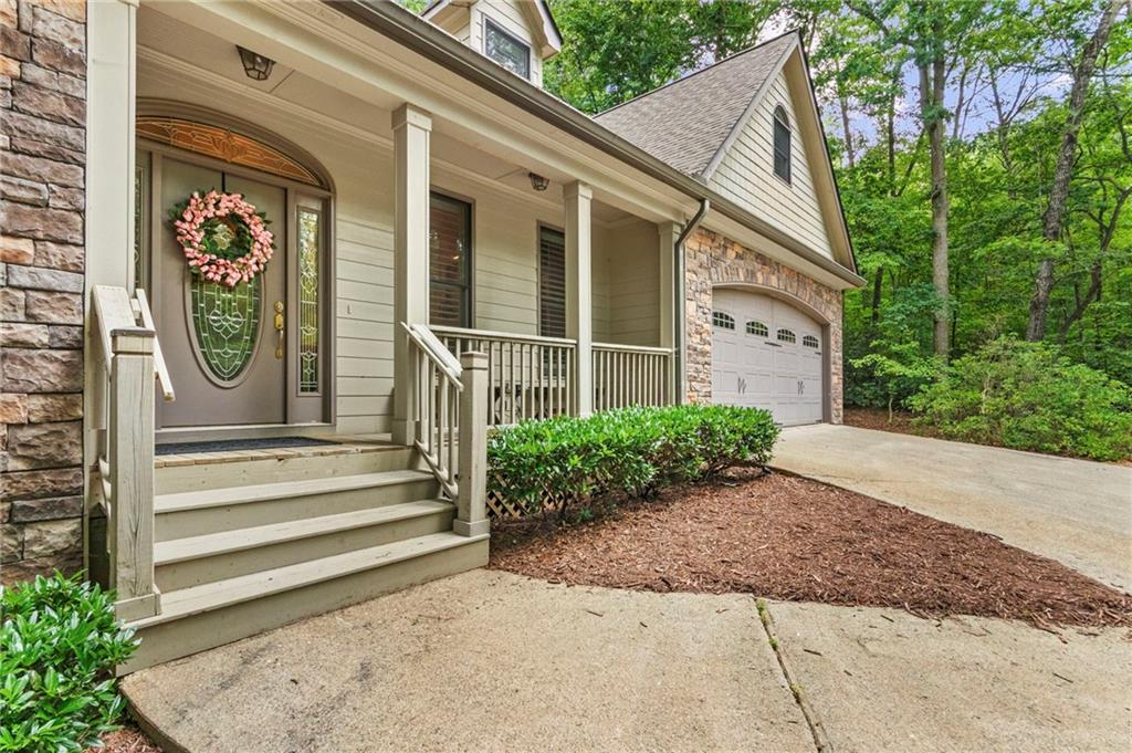 1556 Tamarack Drive
