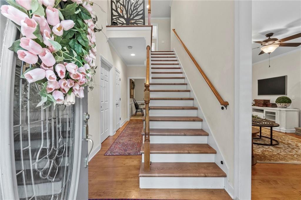 1556 Tamarack Drive