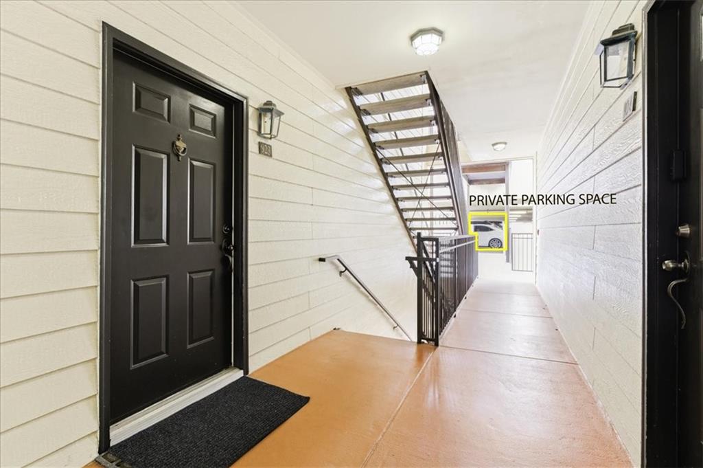 3777 Peachtree Road NE 923